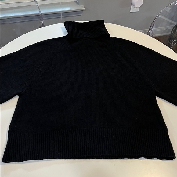 Theory Wool-Cashmere Turtleneck Sweater, Black - M - Picture 2 of 8